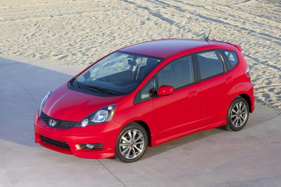  Honda Fit Sport 2012 года  (фото 35 из 42)